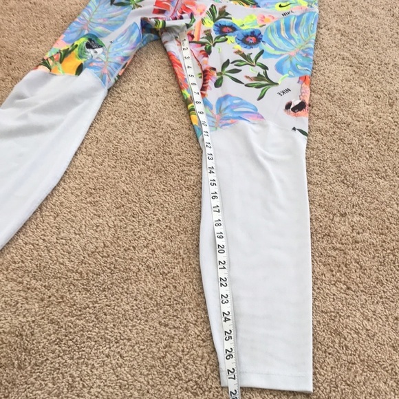 NIKE Size XL tropical print high intensity tights - Picture 6 of 9